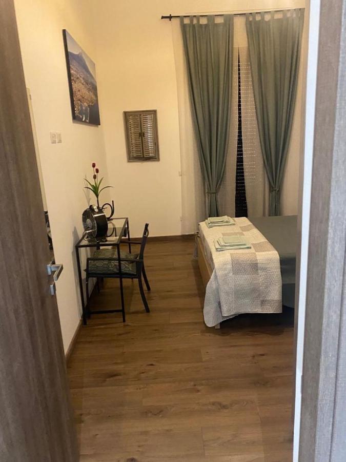 La Dimora Di Ignazio Apartment คาตาเนีย ภายนอก รูปภาพ